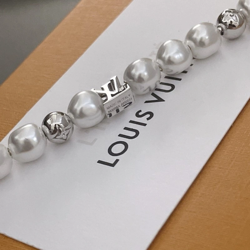 Breathable Louis Vuitton Bracelets 248718