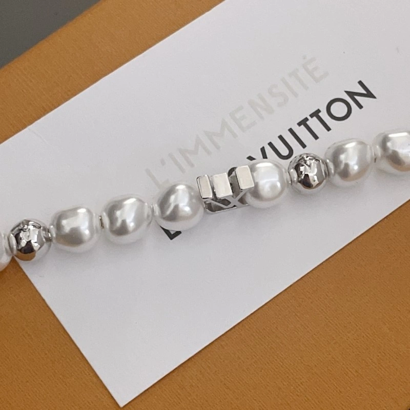 Breathable Louis Vuitton Bracelets 248718