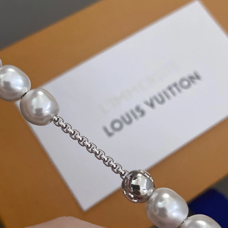 Breathable Louis Vuitton Bracelets 248718