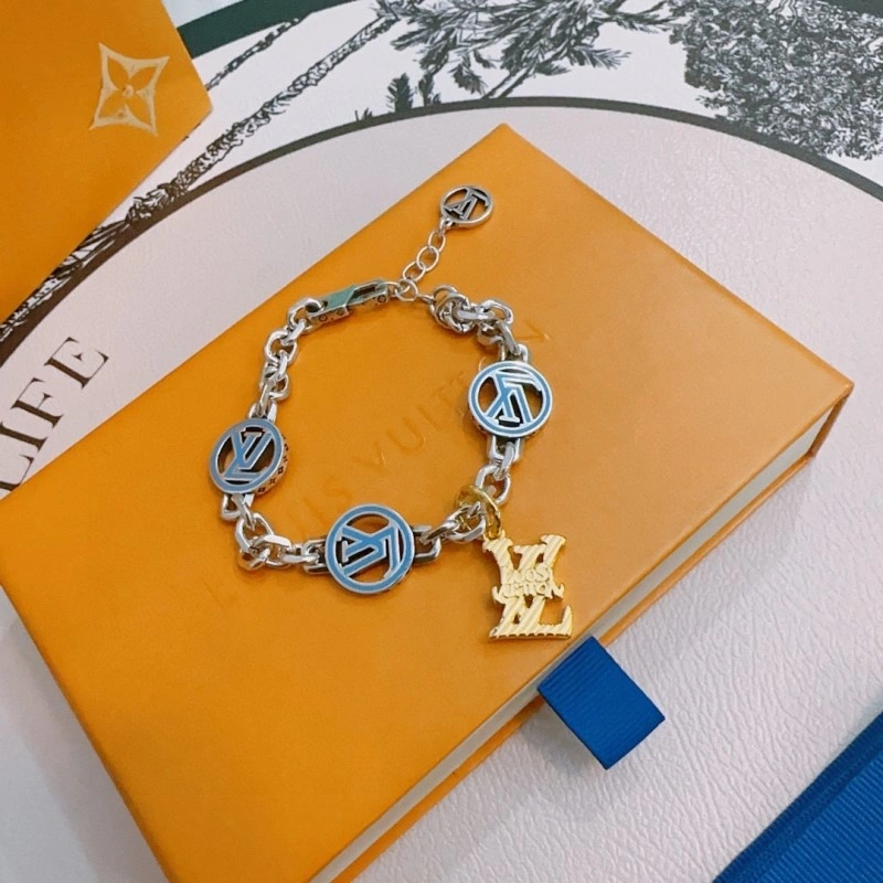 Louis Vuitton Bracelets UrbanChic 248715
