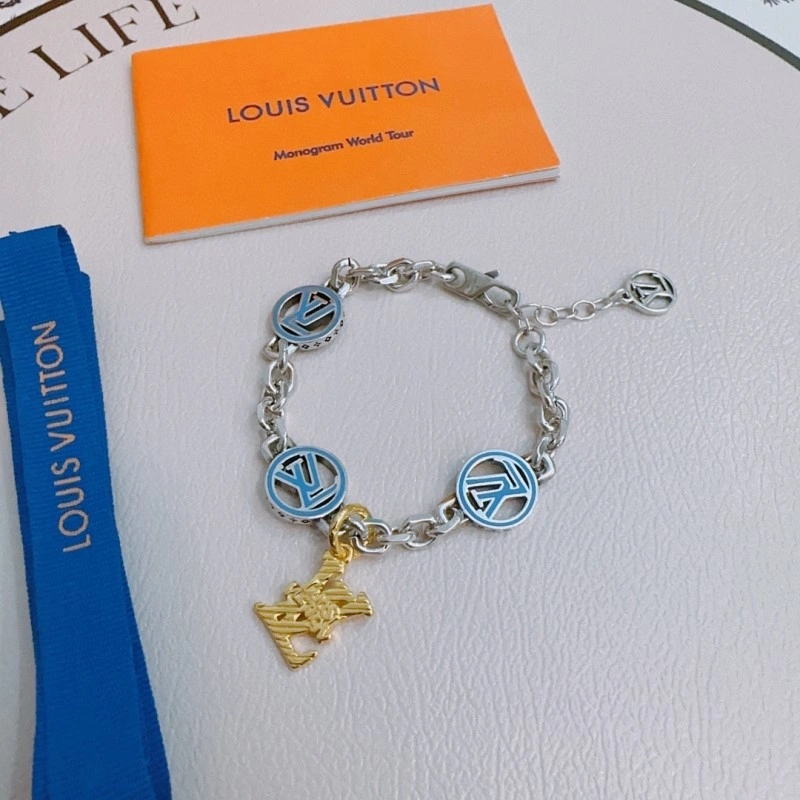 Louis Vuitton Bracelets UrbanChic 248715