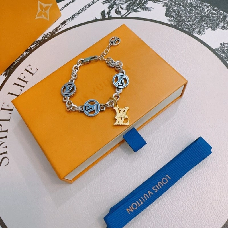 Louis Vuitton Bracelets UrbanChic 248715