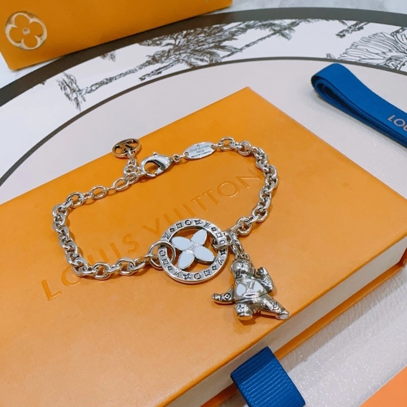 Affordable Louis Vuitton Bracelets 248691