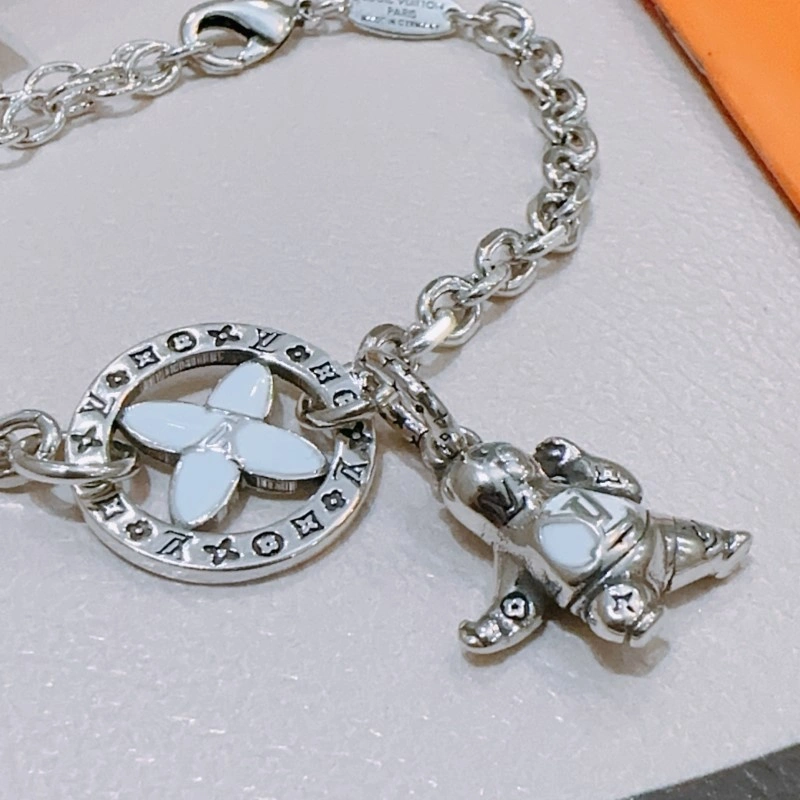 Affordable Louis Vuitton Bracelets 248691