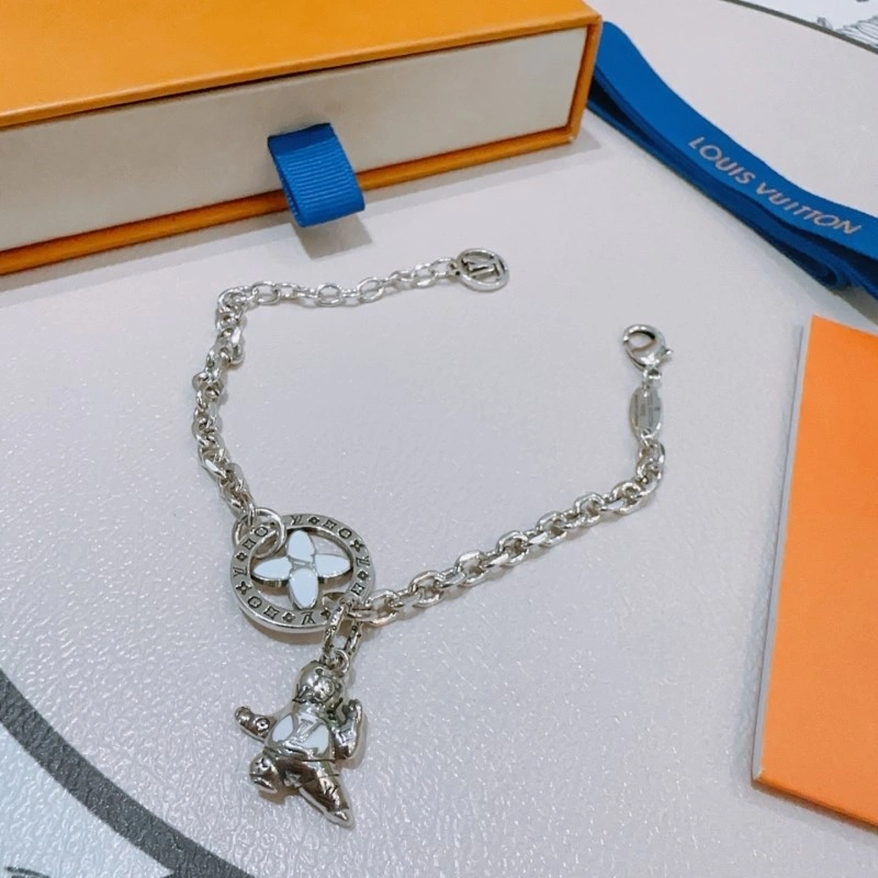Affordable Louis Vuitton Bracelets 248691