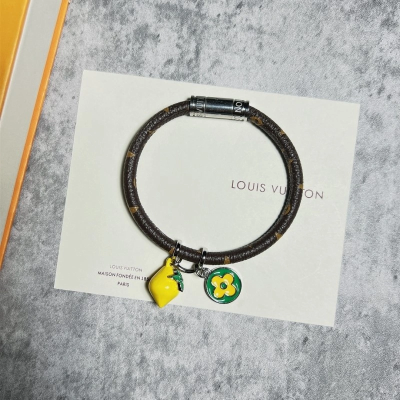 Louis Vuitton Bracelets Bold 248693