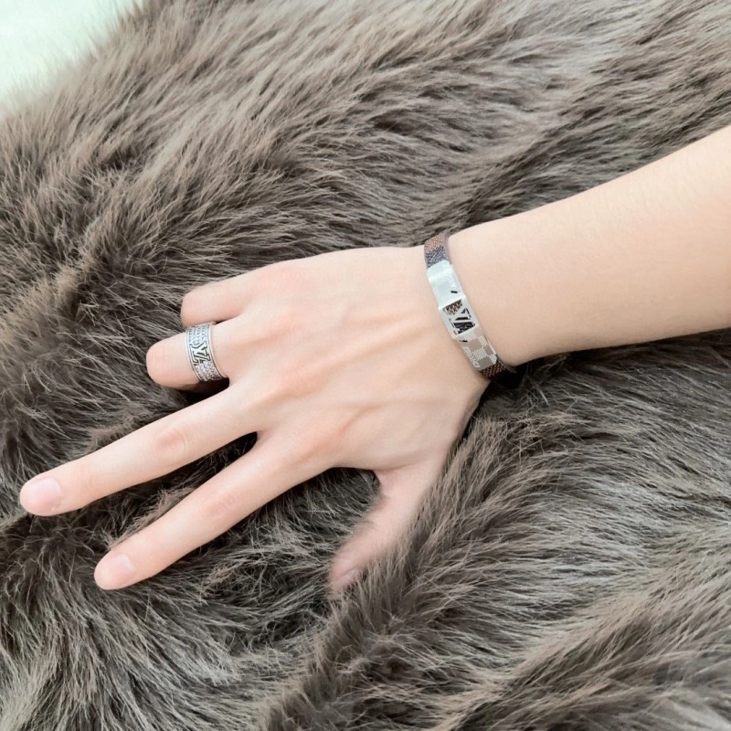 Louis Vuitton Bracelets SunProtective 248694