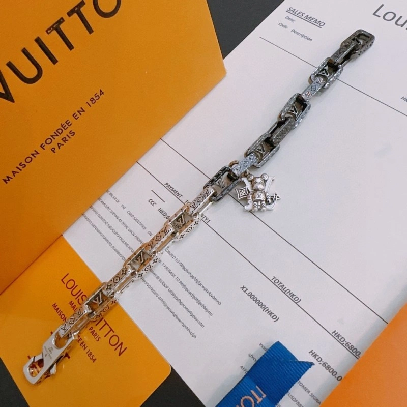 Fashionable Louis Vuitton Bracelets 248690