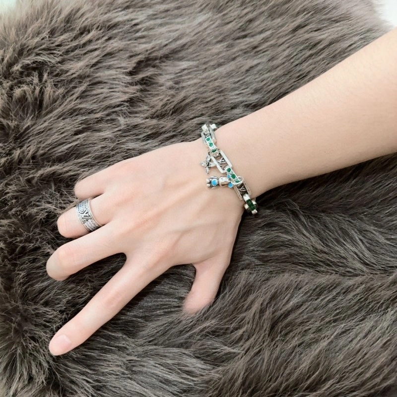 Louis Vuitton Bracelets StreetReady 248705