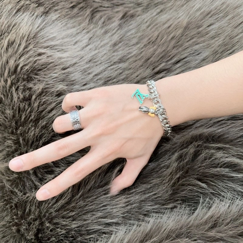 Louis Vuitton Bracelets Modern 248706