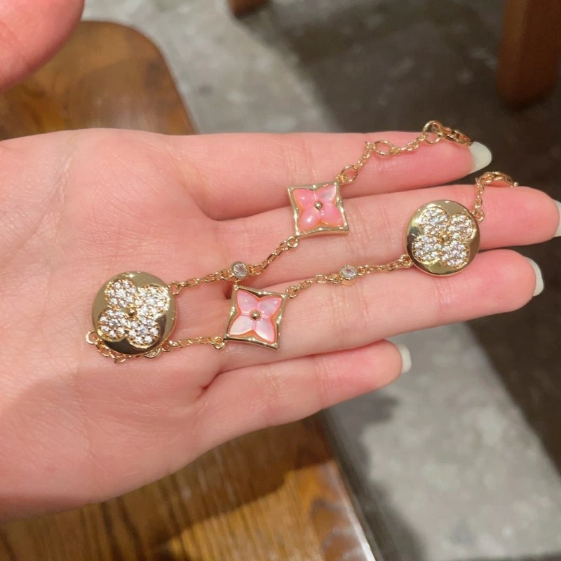 Popular Louis Vuitton Bracelets 248698