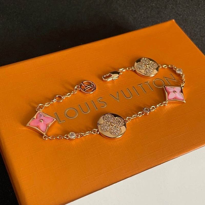 Popular Louis Vuitton Bracelets 248698