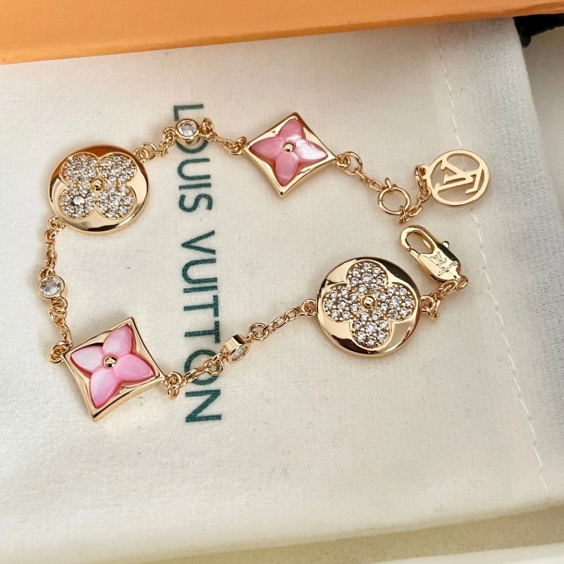 Popular Louis Vuitton Bracelets 248698
