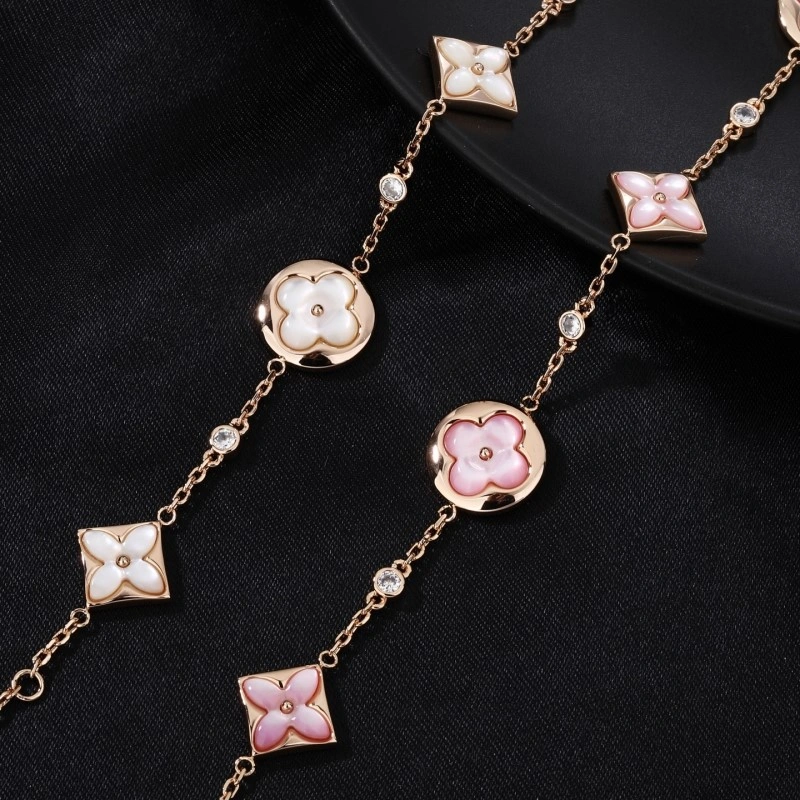 Cozy Louis Vuitton Bracelets 248699