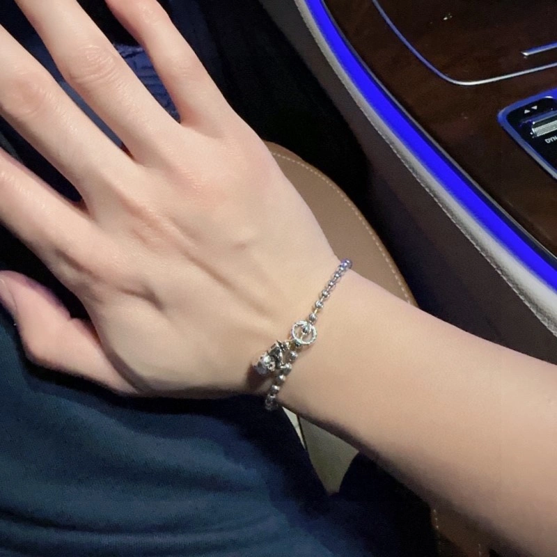 Fashionable Louis Vuitton Bracelets 248680