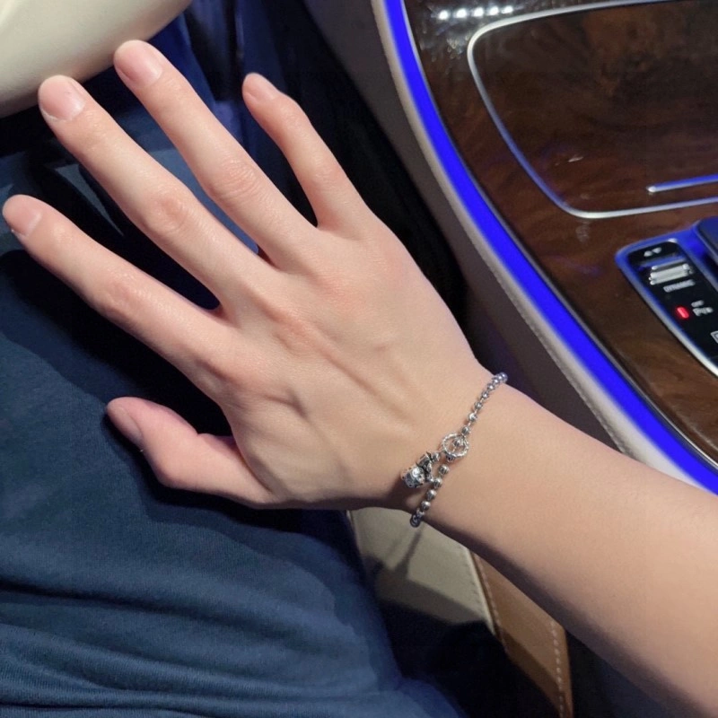 Fashionable Louis Vuitton Bracelets 248680