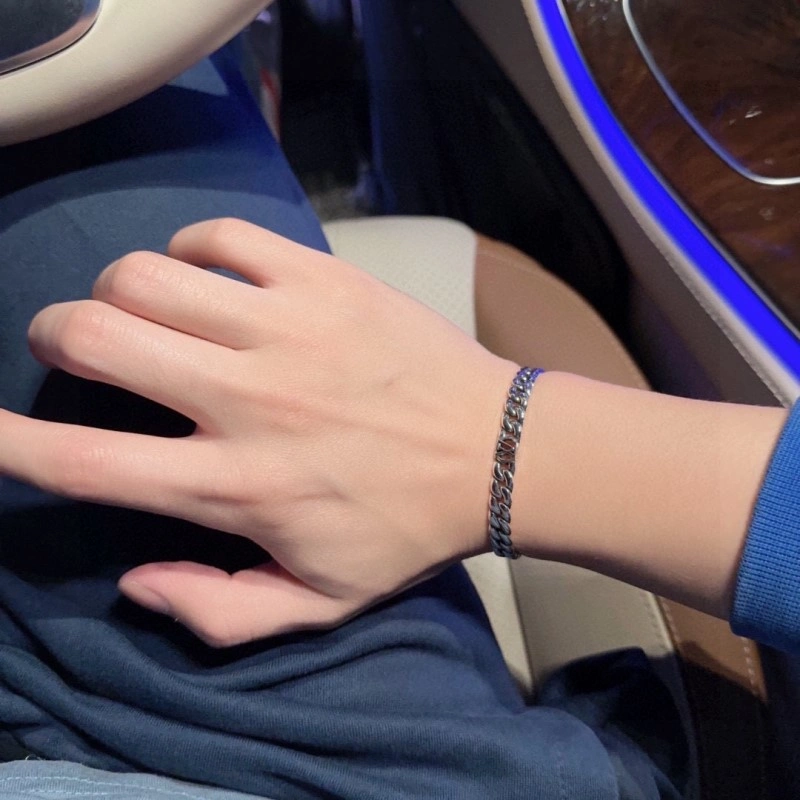 Louis Vuitton Bracelets Timeless 248678