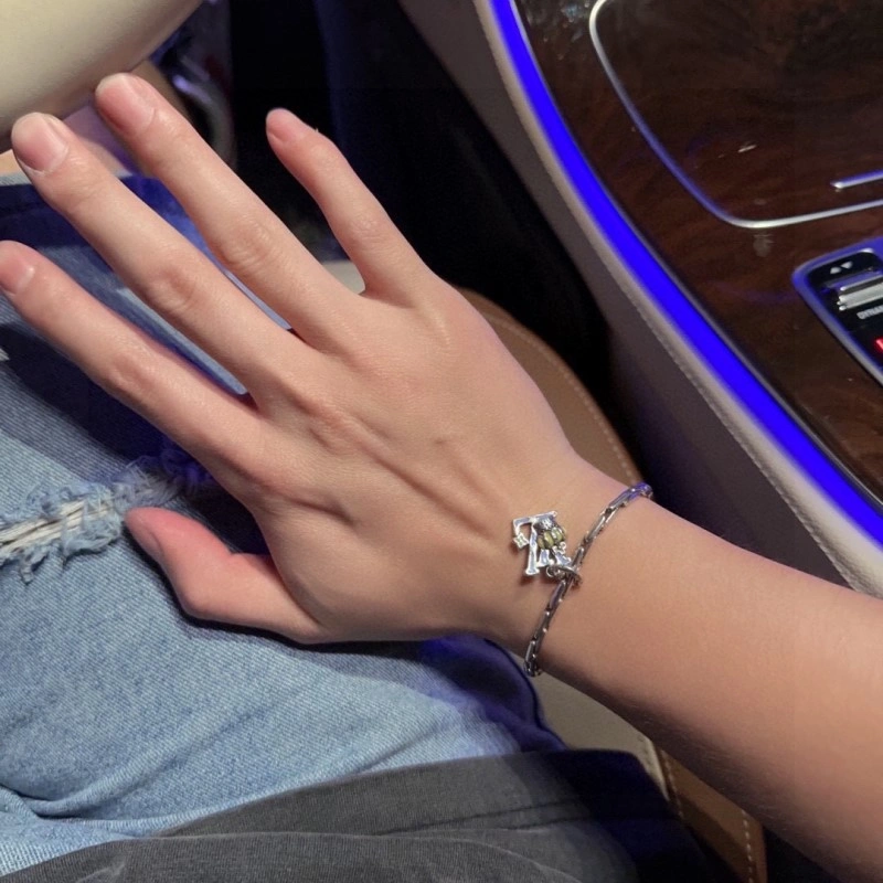Louis Vuitton Bracelets TechFriendly 248676