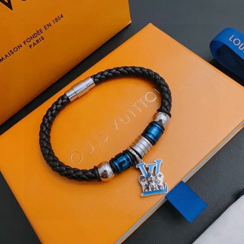 RelaxedFit Louis Vuitton Bracelets 248674