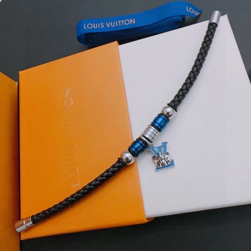 RelaxedFit Louis Vuitton Bracelets 248674