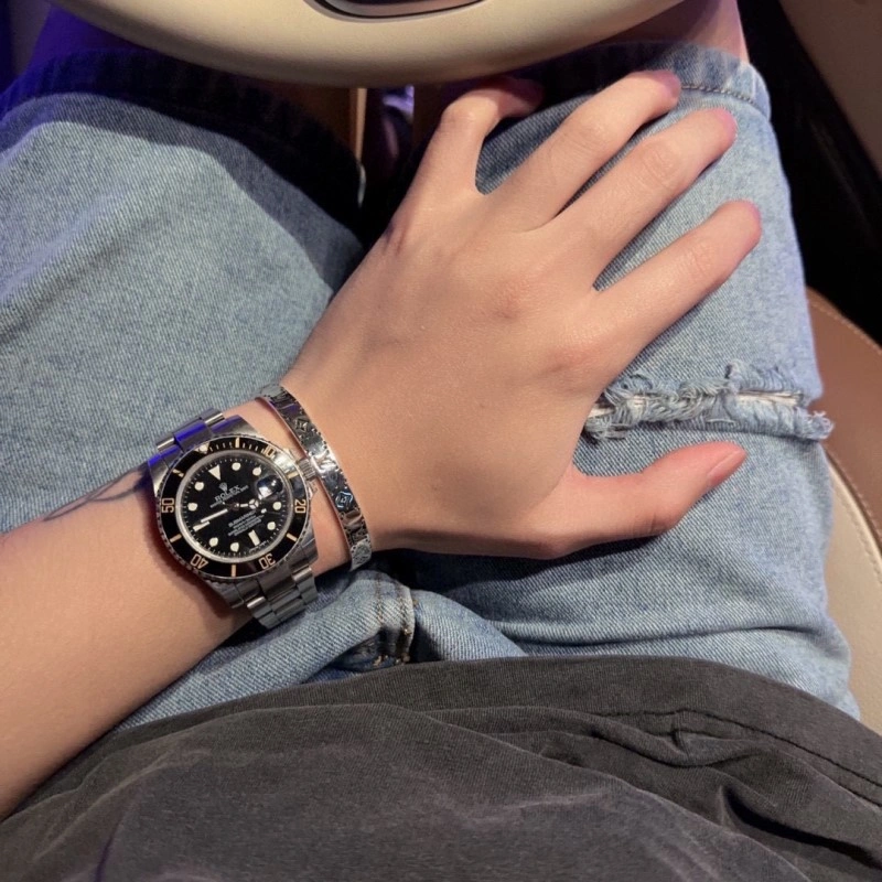 Premium Louis Vuitton Bracelets 248673