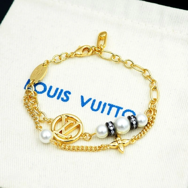 Premium Louis Vuitton Bracelets 248652