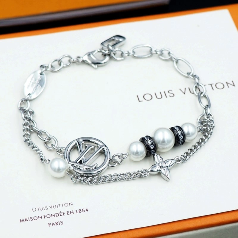 Louis Vuitton Bracelets Lightweight 248657