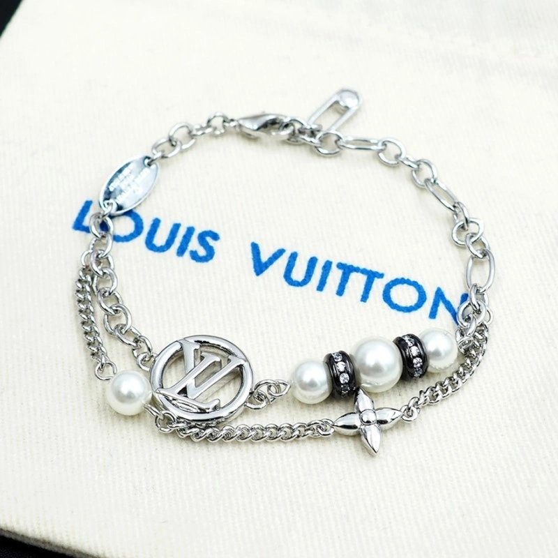 Louis Vuitton Bracelets Lightweight 248657