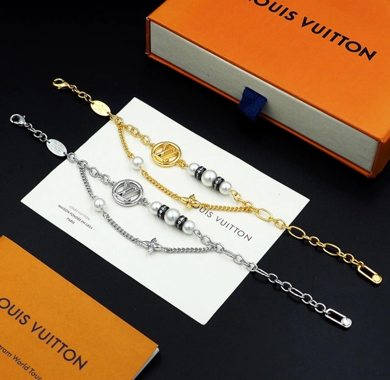 Louis Vuitton Bracelets Lightweight 248657