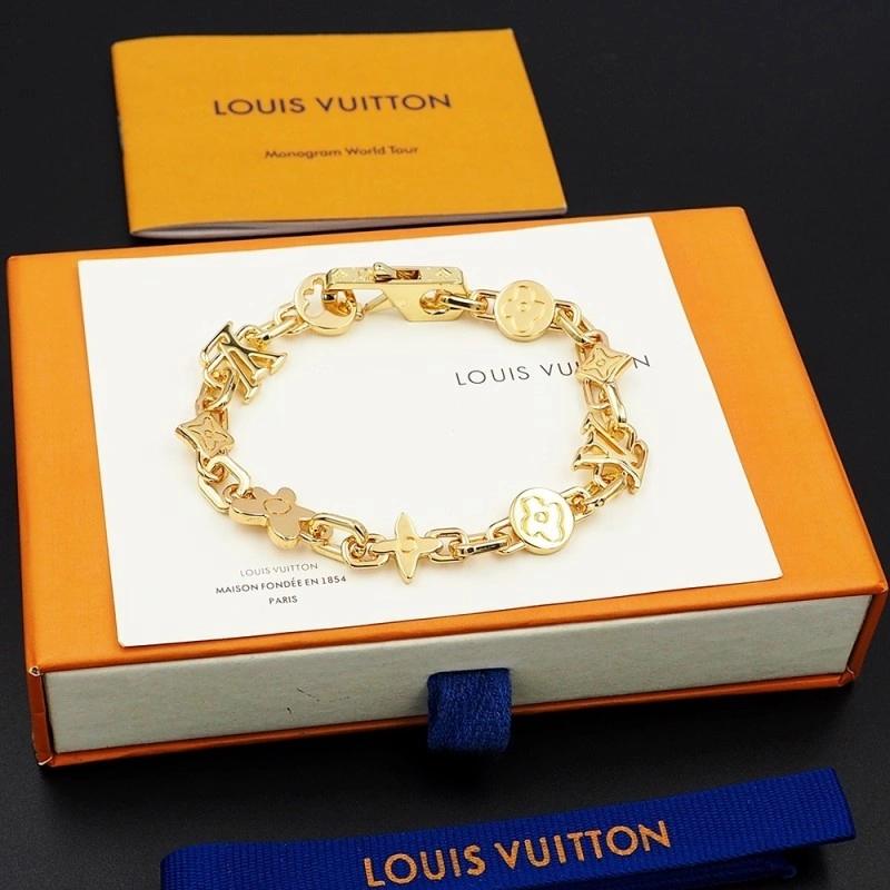 MoistureWicking Louis Vuitton Bracelets 248365