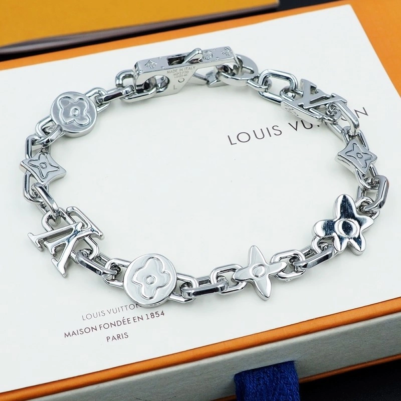 Attractive Louis Vuitton Bracelets 248370