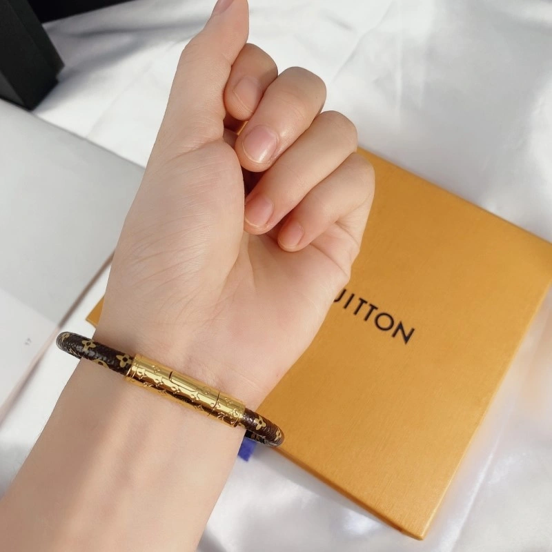 Louis Vuitton Bracelets MultiPurpose 248367