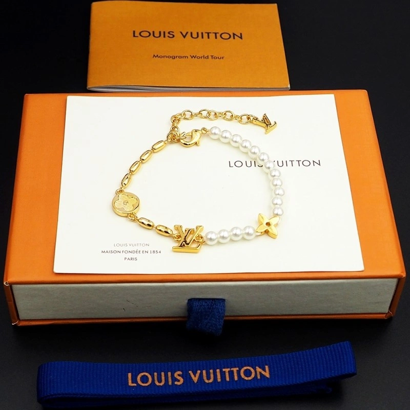 ComfortFit Louis Vuitton Bracelets 248369