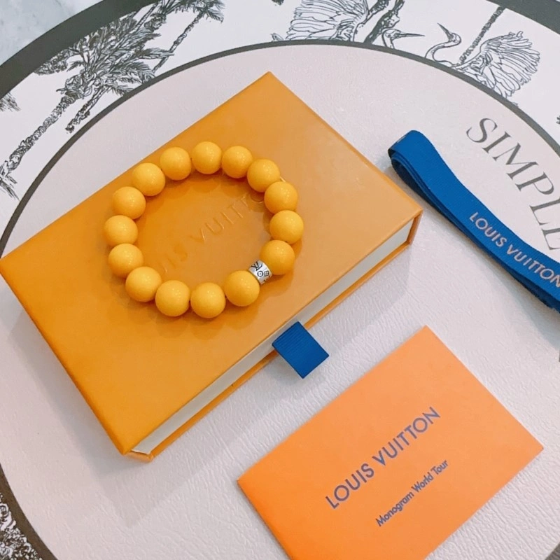 Lightweight Louis Vuitton Bracelets 248377