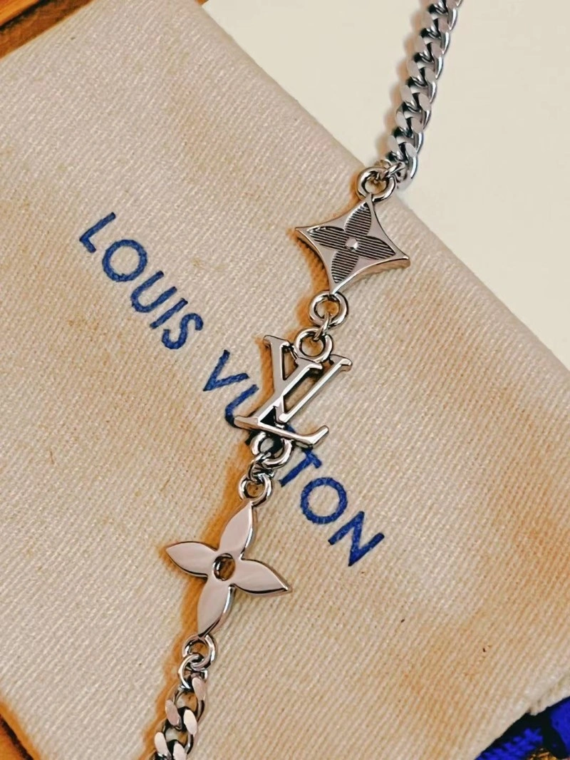 Louis Vuitton Bracelets Sophisticated 248366