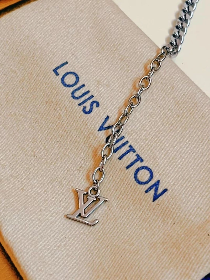 Louis Vuitton Bracelets Sophisticated 248366