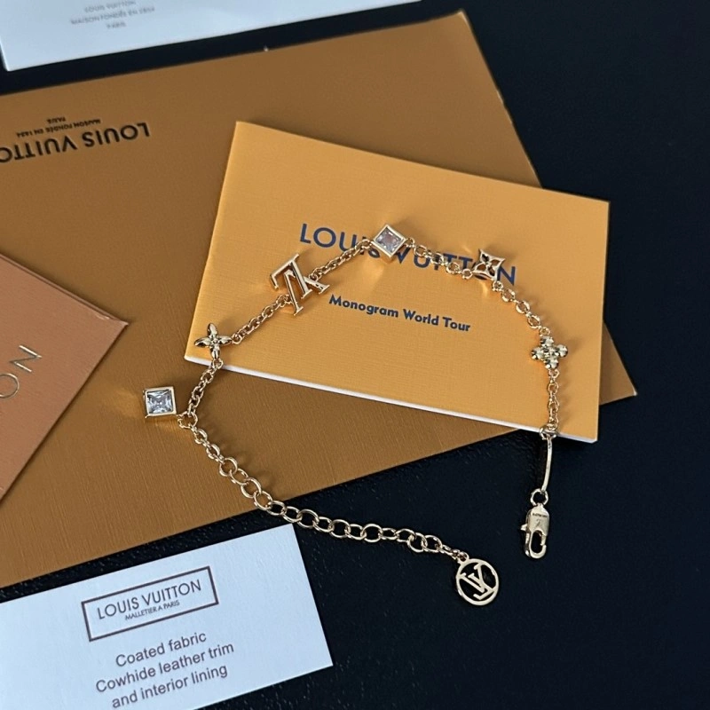 WellDesigned Louis Vuitton Bracelets 248364