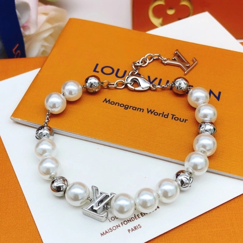 Louis Vuitton Bracelets Comfortable 248358