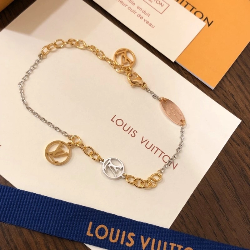 MoistureWicking Louis Vuitton Bracelets 248353