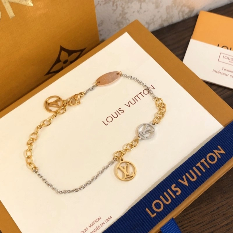 MoistureWicking Louis Vuitton Bracelets 248353