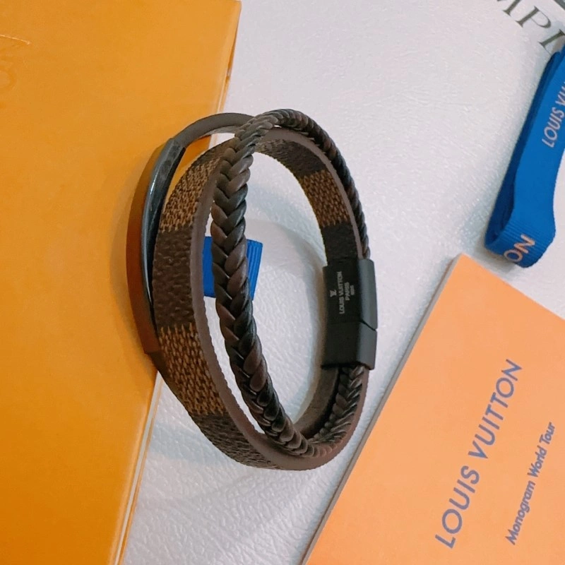 Louis Vuitton Bracelets DailyWear 248349