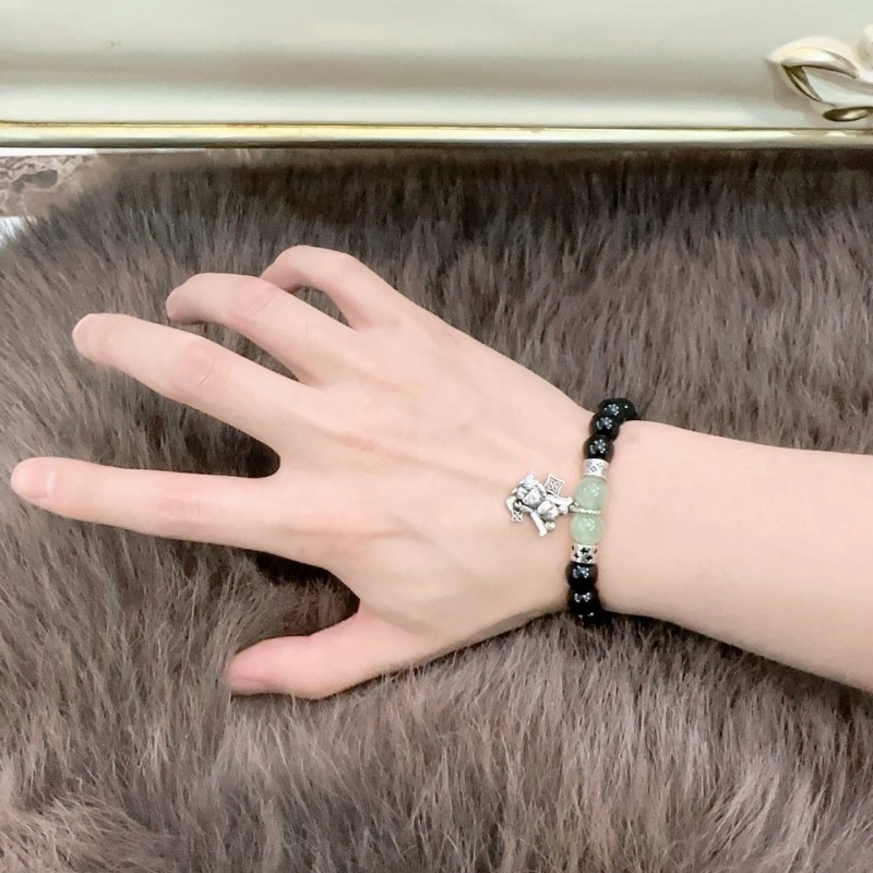 TechFriendly Louis Vuitton Bracelets 248342