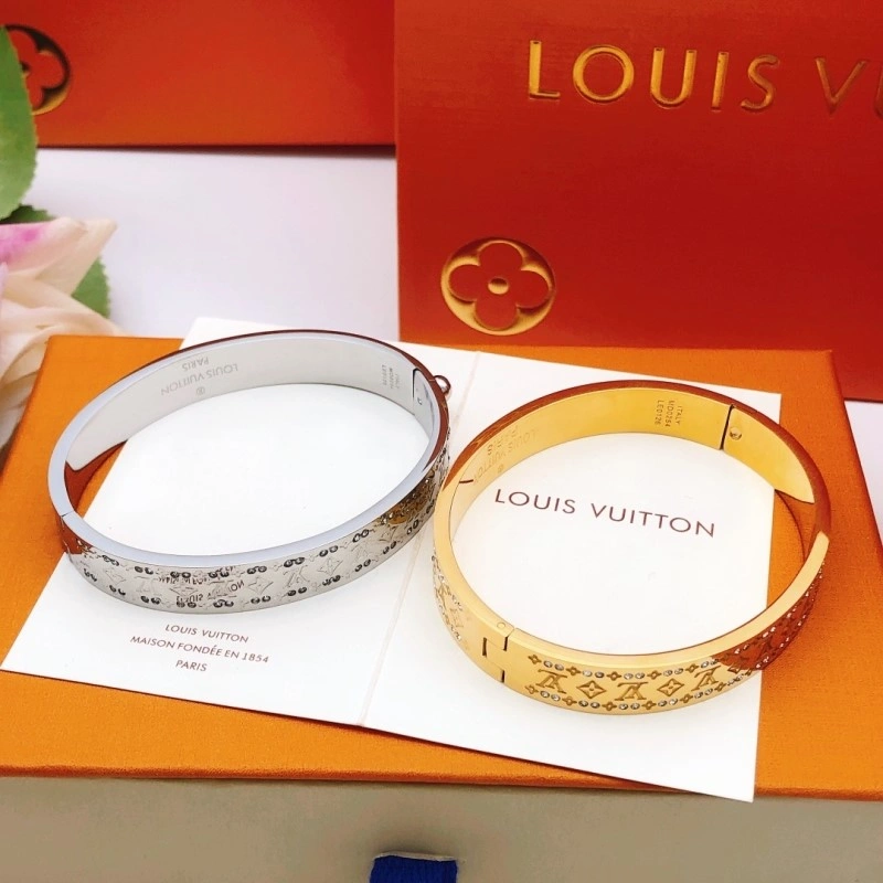 Efficient Louis Vuitton Bracelets 248341