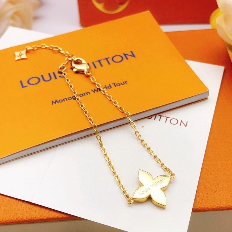 Louis Vuitton Bracelets Attractive 248340