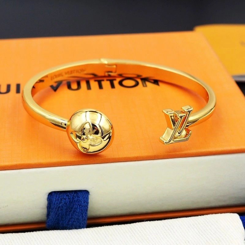 Louis Vuitton Bracelets FashionForward 248327