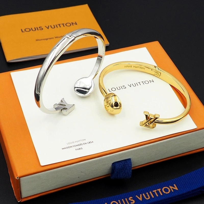Functional Louis Vuitton Bracelets 248335