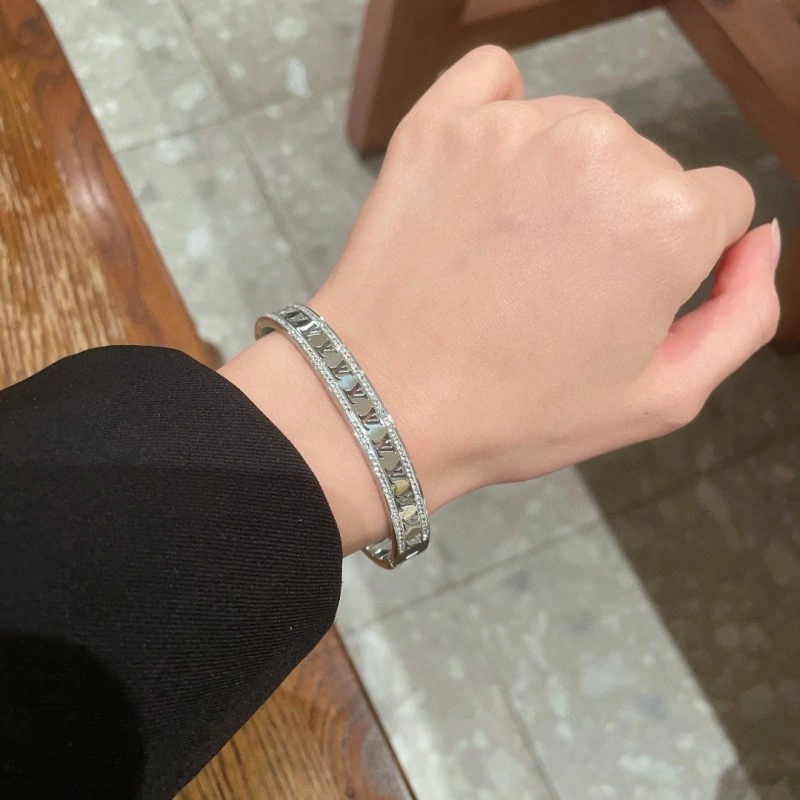 Youthful Louis Vuitton Bracelets 248318