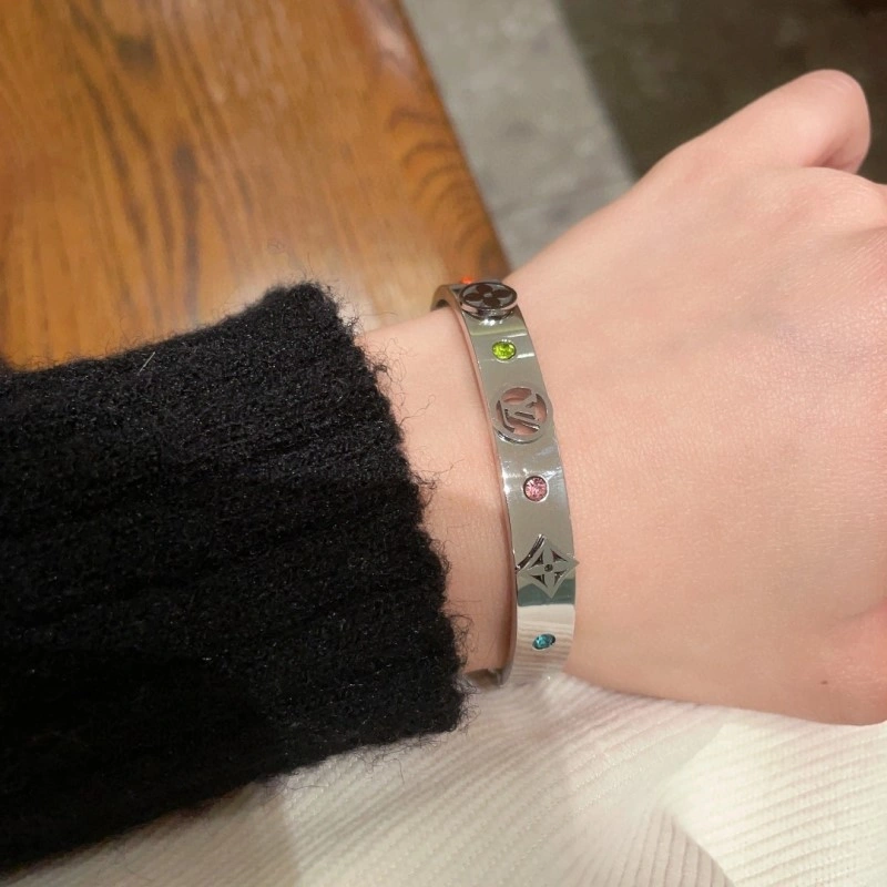 Louis Vuitton Bracelets Reliable 248329