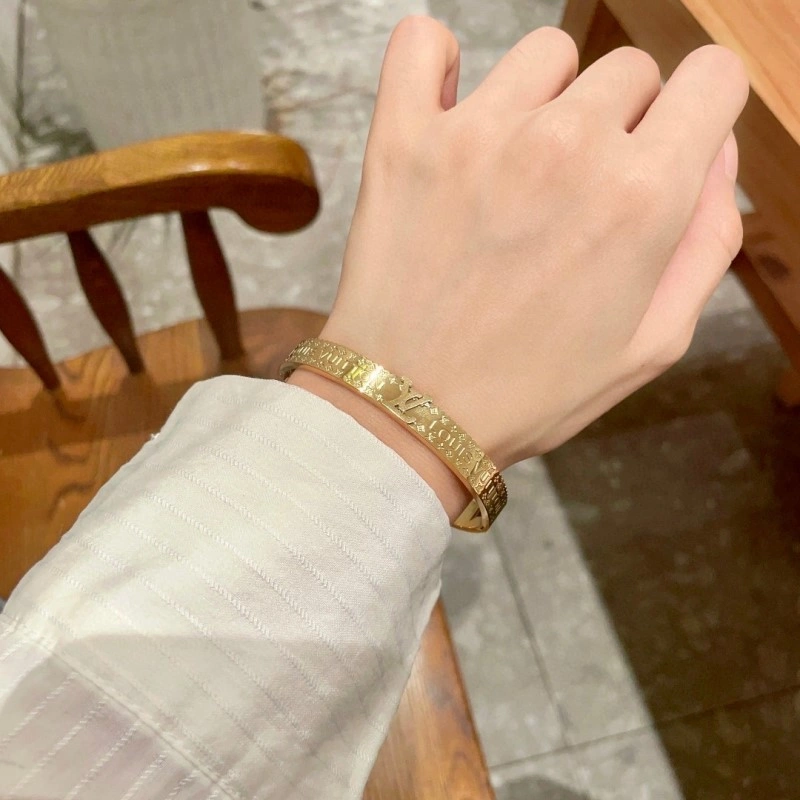 Louis Vuitton Bracelets Unique 248331