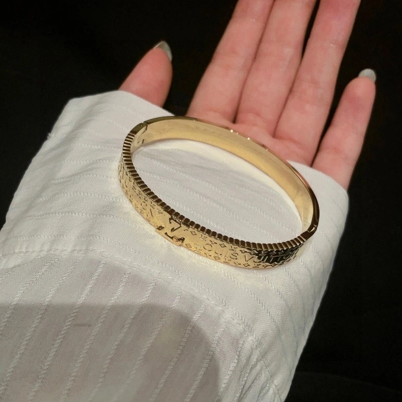 Louis Vuitton Bracelets Unique 248331